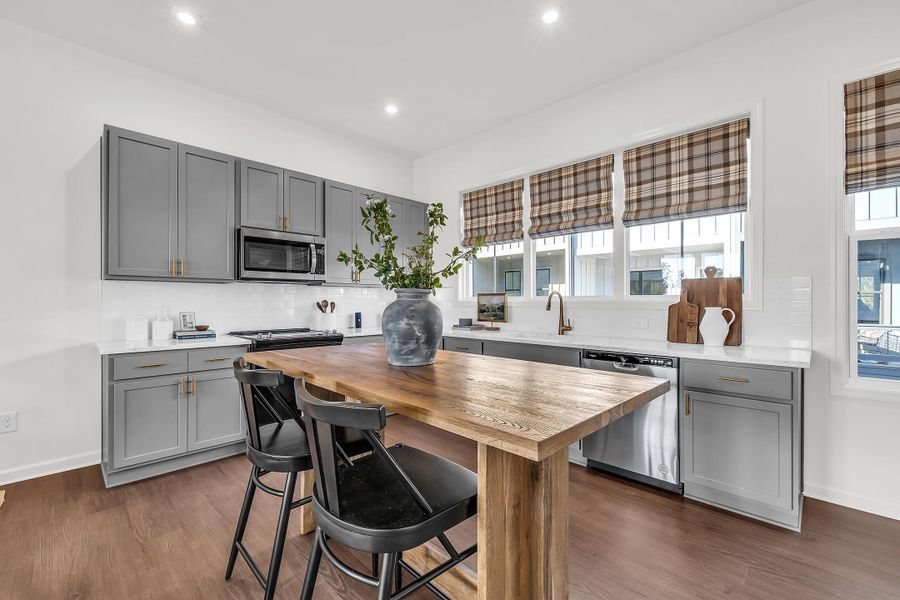 Furnished interior view inside a new home in BelleWether, Chattanooga (Image 2). Furnished interior view inside a new home in BelleWether, Chattanooga (Image 2).