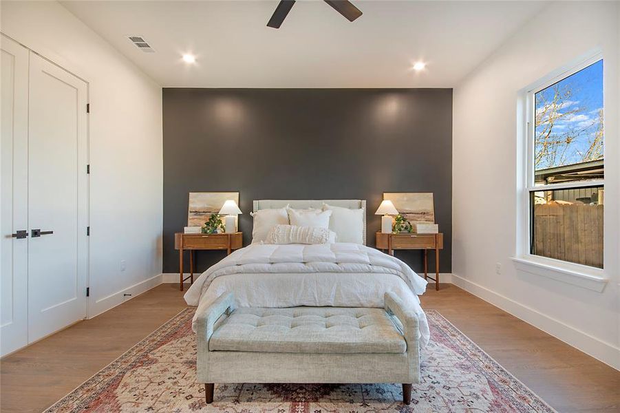 Furnished interior view inside a new home in , Dallas (Image 10).