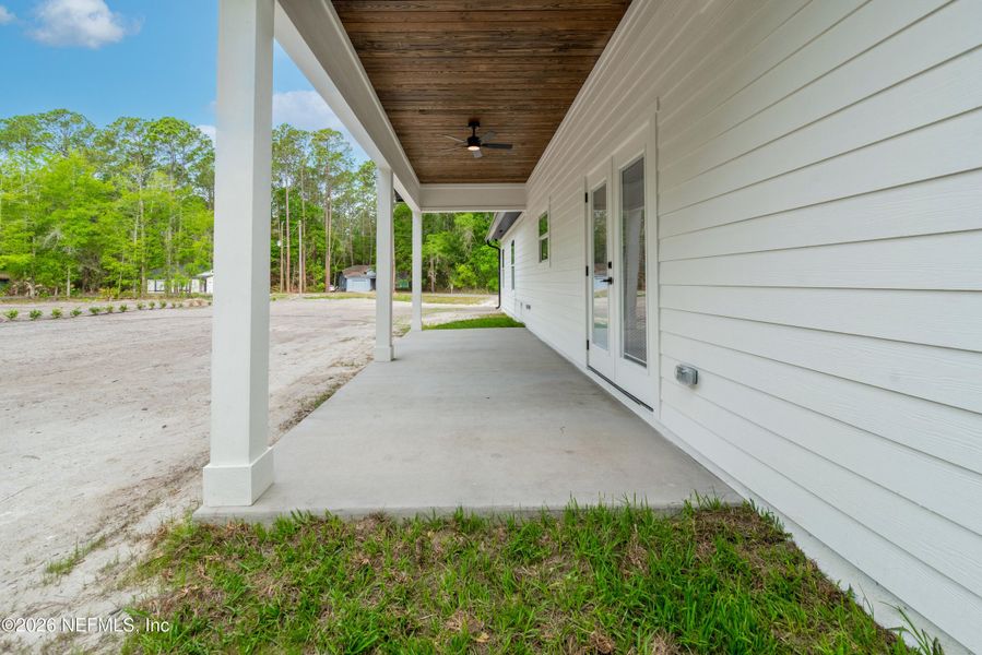 Exterior details and patio area of a home in , Starke (Image 29).