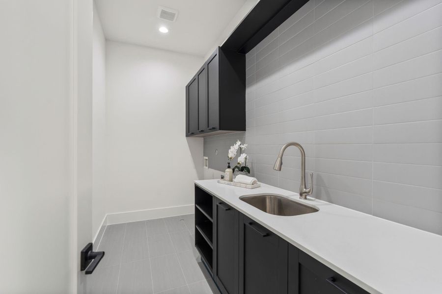 Furnished interior view inside a new home in , Houston (Image 43).