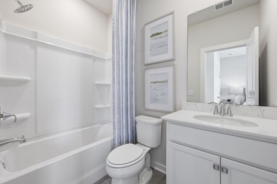 Full Bathroom Full Bathroom