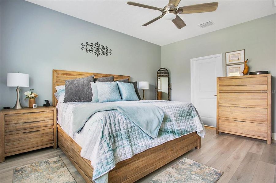 Furnished interior view inside a new home in , Deltona (Image 20).