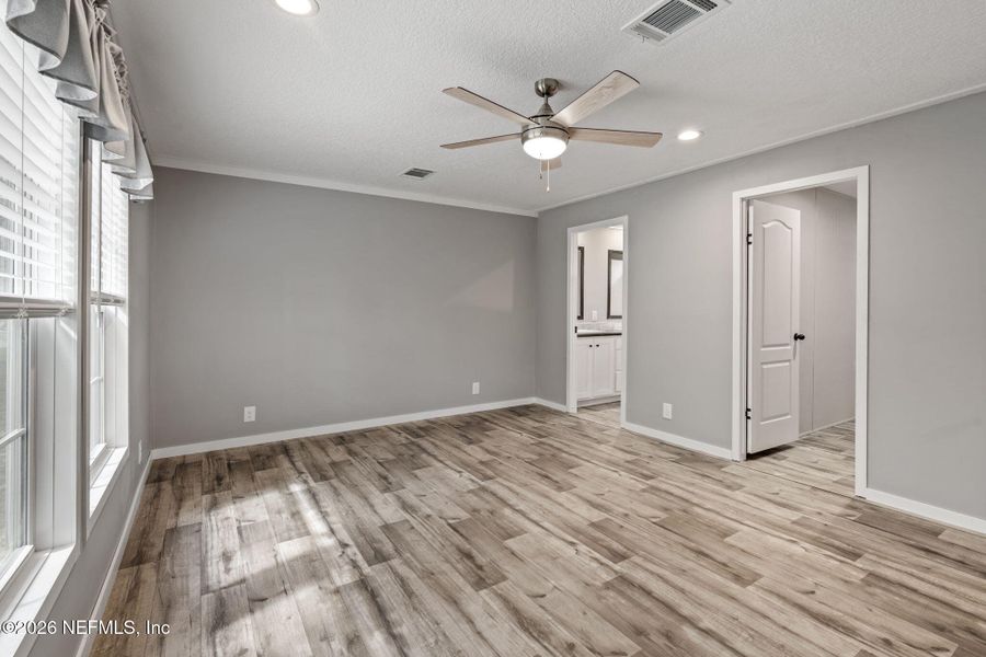 Spacious, unfurnished interior of a new home in , Keystone Heights (Image 22).