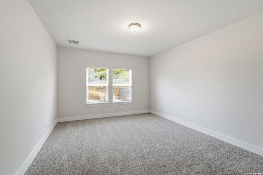 Spacious, unfurnished interior of a new home in Morgan Meadows, San Antonio (Image 24).