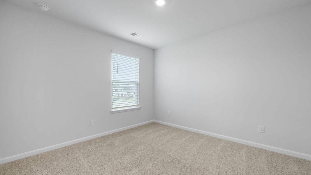 Spacious, unfurnished interior of a new home in , Summerville (Image 30).