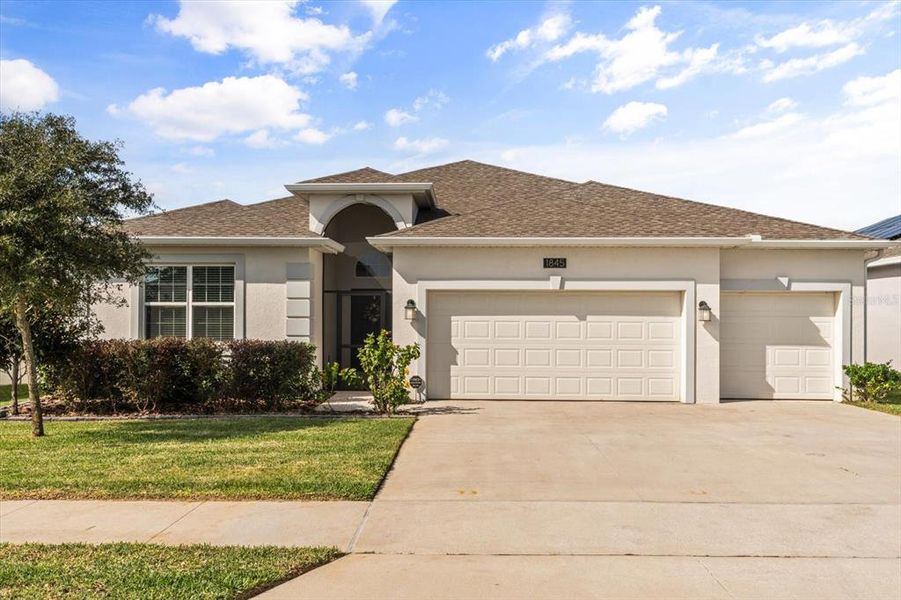 Image 33 of a home in . Image 33 of a home in .