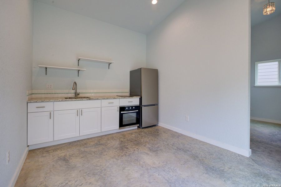 Furnished interior view inside a new home in , Canyon Lake (Image 4).