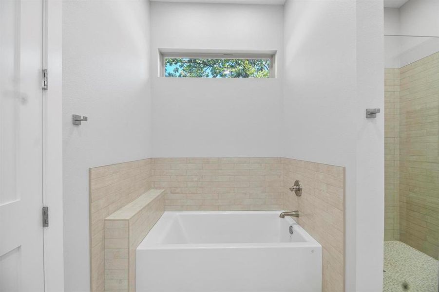 Furnished interior view inside a new home in , Lindale (Image 10).