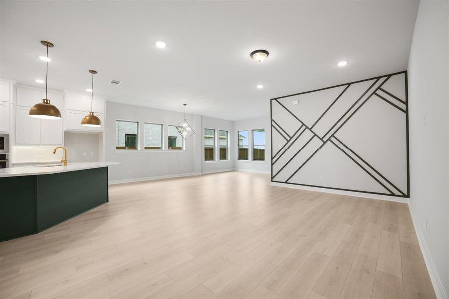 Spacious, unfurnished interior of a new home in Talia – Garden Series, Mesquite (Image 29).