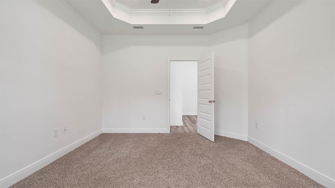 Spacious, unfurnished interior of a new home in Bayside at Ward Creek, Panama City Beach (Image 21).