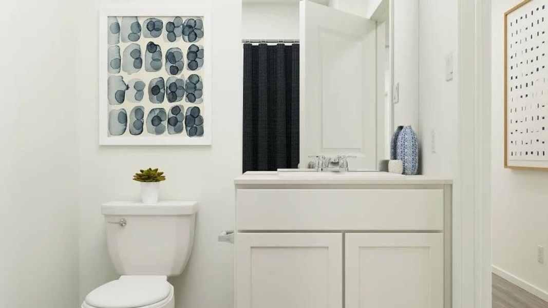 **Photos are a representation of the floor plan. This is not the actual homesite.**