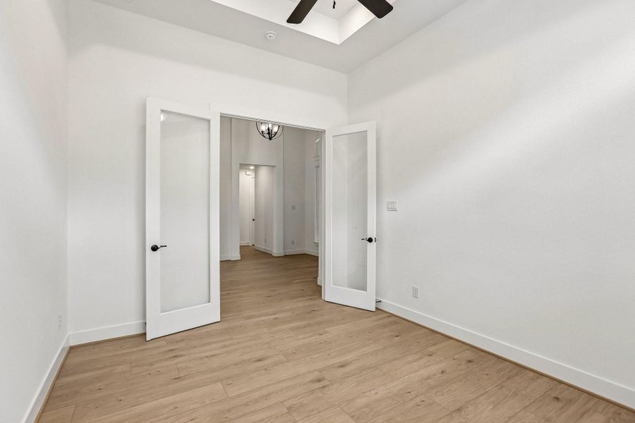 Spacious, unfurnished interior of a new home in The Highlands, Porter (Image 25).