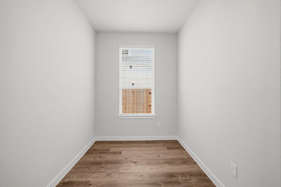 Spacious, unfurnished interior of a new home in Fulshear Lakes, Fulshear (Image 12).