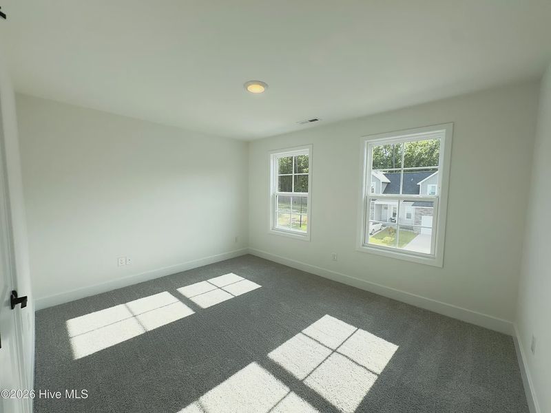 Spacious, unfurnished interior of a new home in Autumn Trail, Bolivia (Image 25).