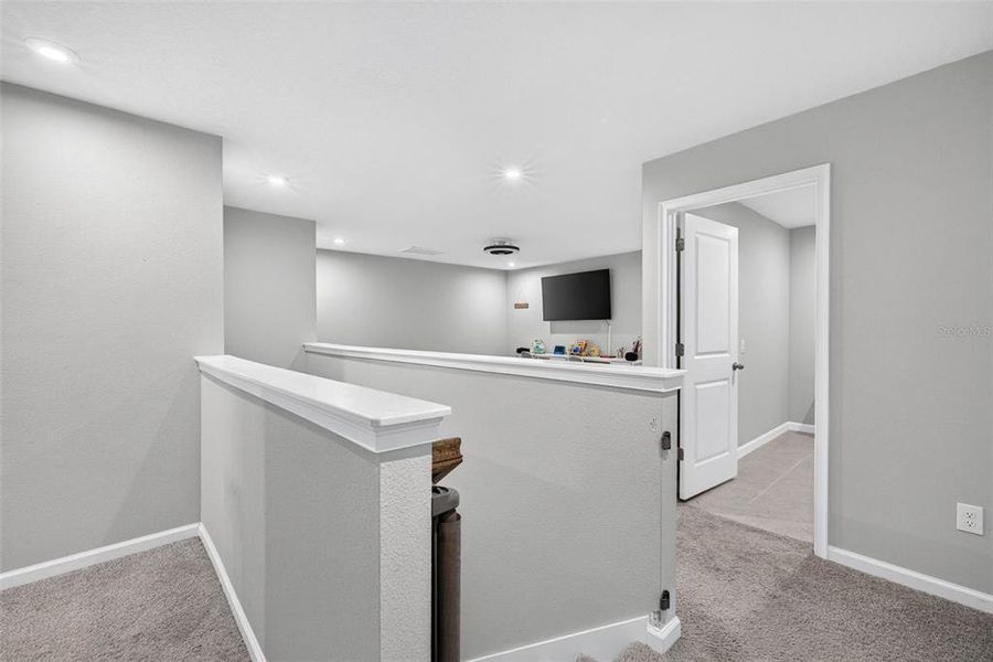 Furnished interior view inside a new home in , Lutz (Image 19).