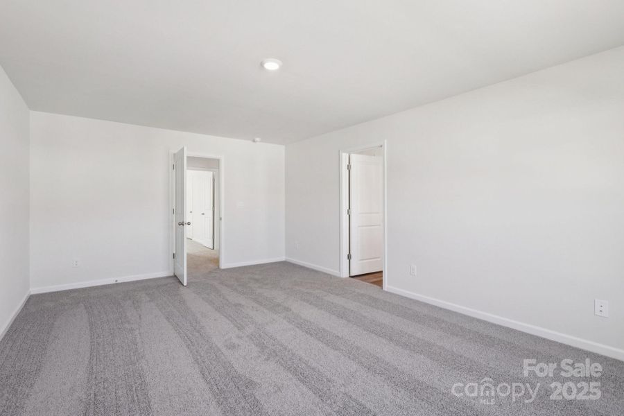 Spacious, unfurnished interior of a new home in Cline Village, Conover (Image 19).