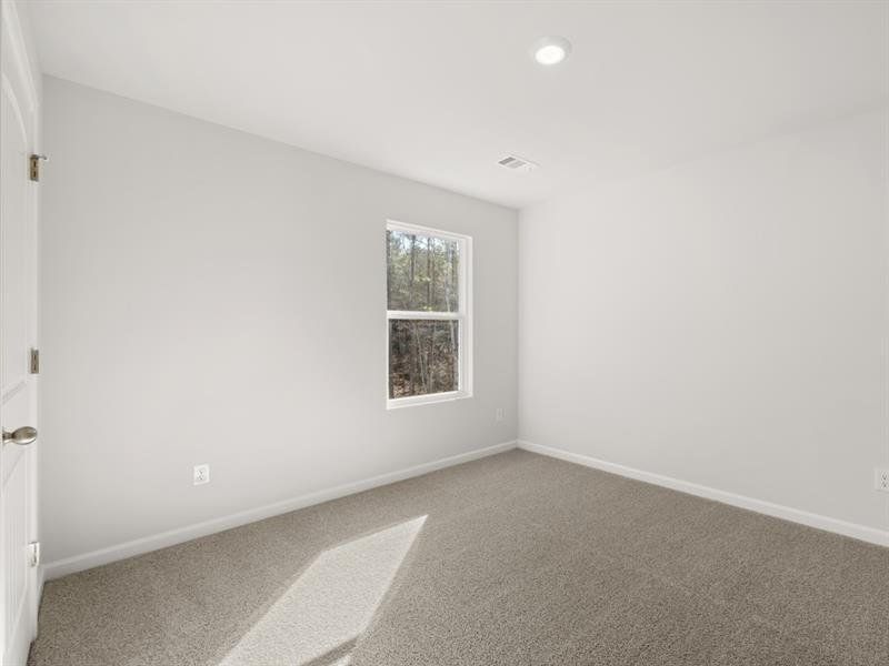 Spacious, unfurnished interior of a new home in Hamptons at Riverwood South, Dallas (Image 38).