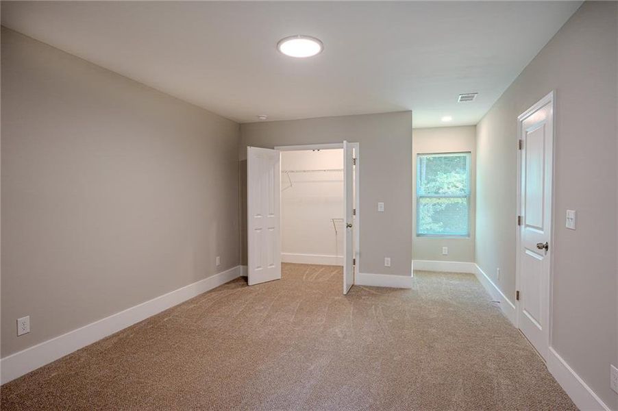 Spacious, unfurnished interior of a new home in , Covington (Image 25).