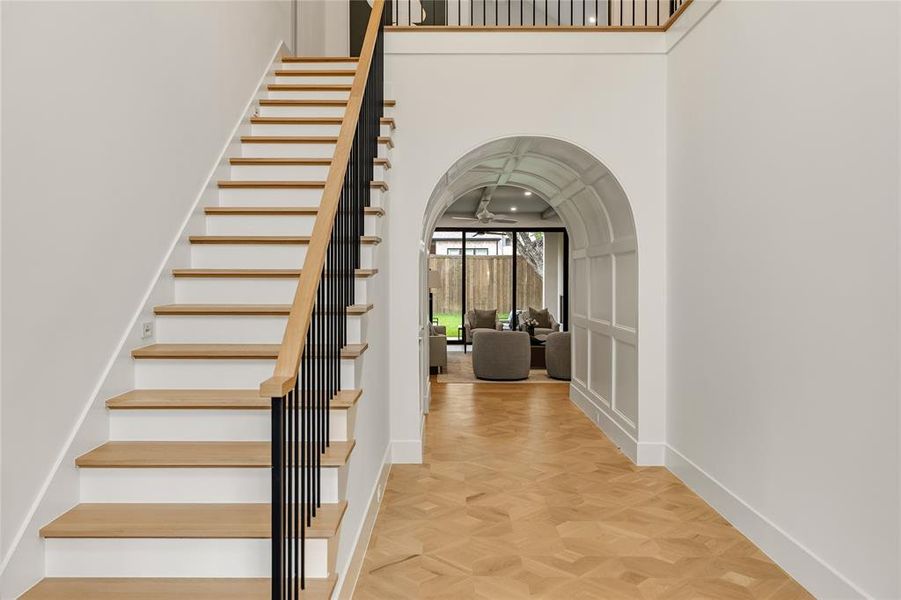 Spacious, unfurnished interior of a new home in , Dallas (Image 20).