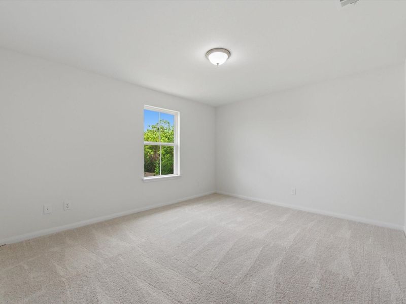 Spacious, unfurnished interior of a new home in , Houston (Image 16).