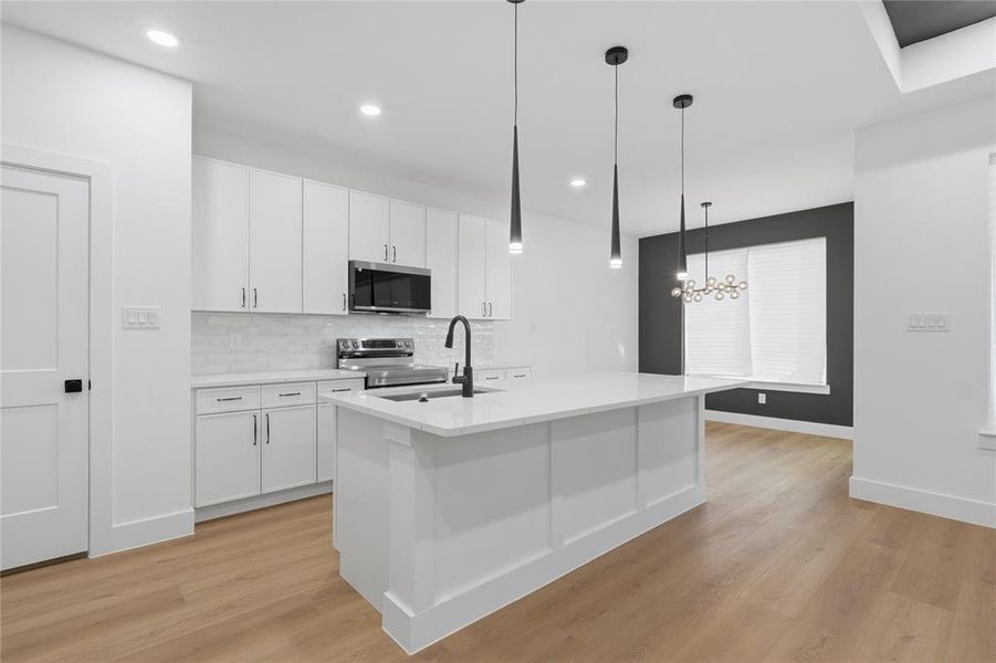 Furnished interior view inside a new home in , Dallas (Image 5).