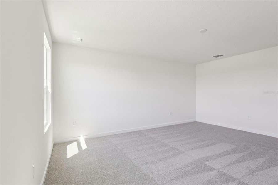 Spacious, unfurnished interior of a new home in Willowbrook North, Winter Haven (Image 27). Spacious, unfurnished interior of a new home in Willowbrook North, Winter Haven (Image 27).