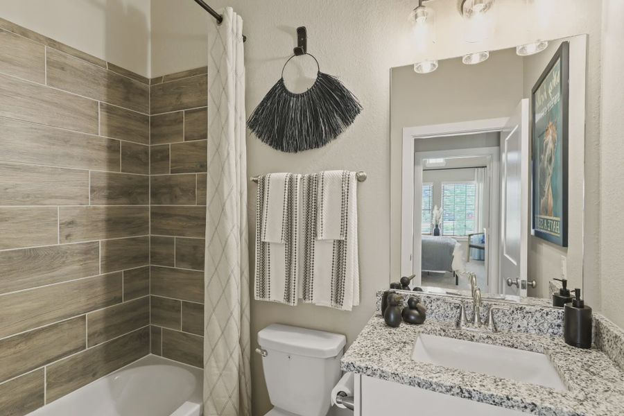 Representative furnished interior of a home built from the Oxford by Chesmar Homes in Newhaven, Manor (Image 5).