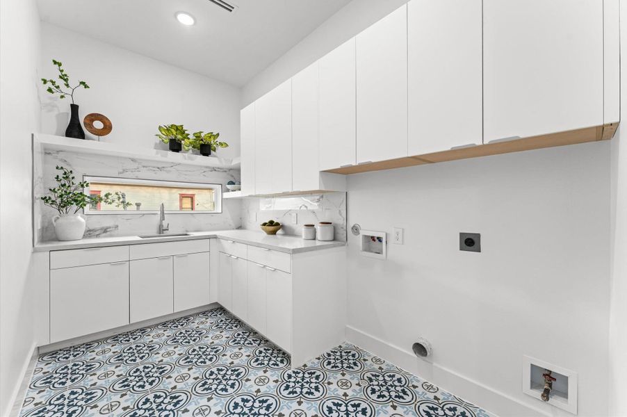 Furnished interior view inside a new home in , Houston (Image 37).