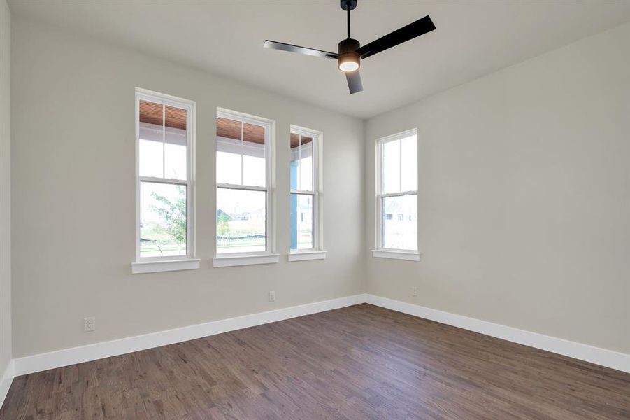 Spacious, unfurnished interior of a new home in , Midlothian (Image 10).