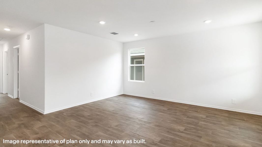 Representative unfurnished interior of a home built from the The Gabriel by D.R. Horton in Sonora, San Antonio (Image 15).