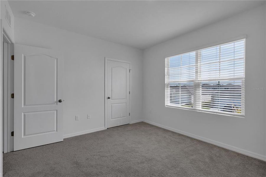 Spacious, unfurnished interior of a new home in , Lakeland (Image 27).