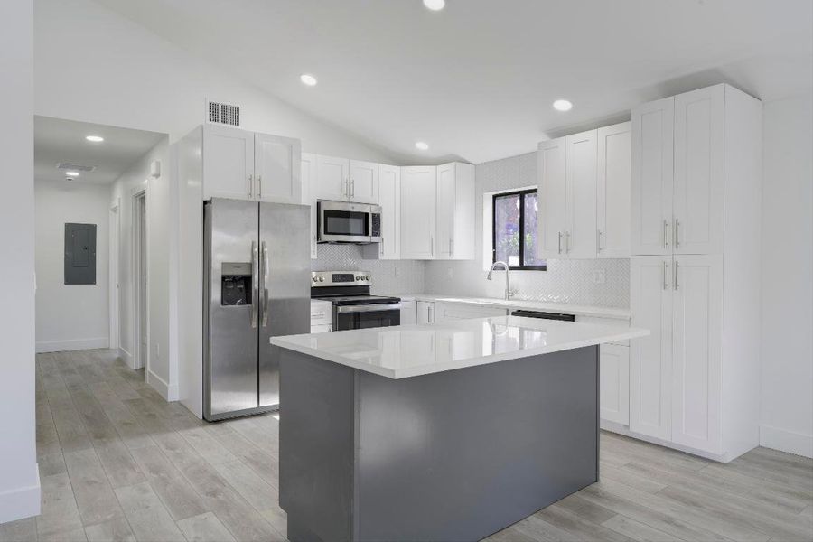 1510 W 20th St Riviera Beach-print-006-0