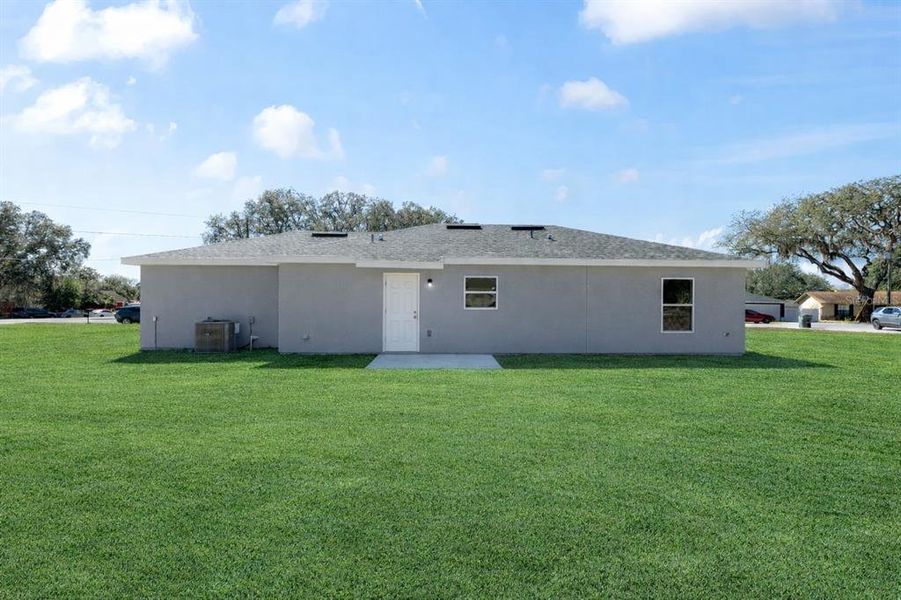 Exterior details and patio area of a home in , Ocala (Image 3). Exterior details and patio area of a home in , Ocala (Image 3).