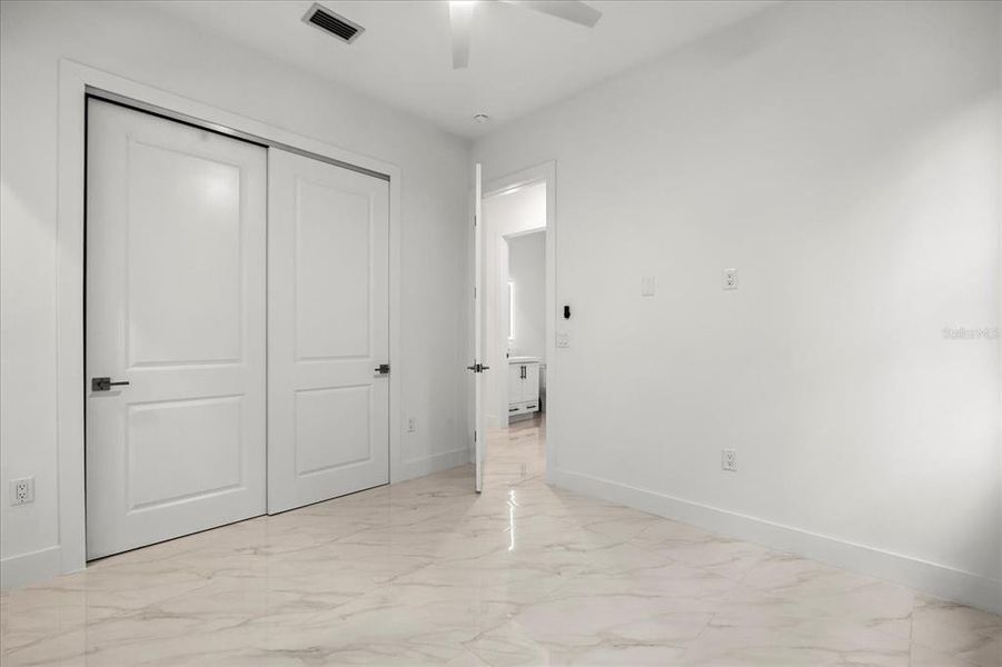 Spacious, unfurnished interior of a new home in , Kissimmee (Image 21).