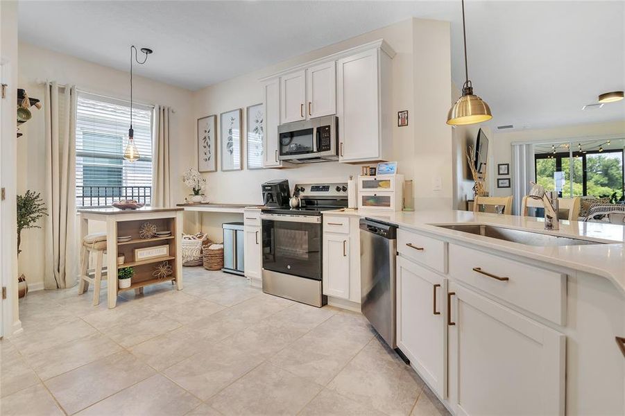 Furnished interior view inside a new home in , Kissimmee (Image 4).