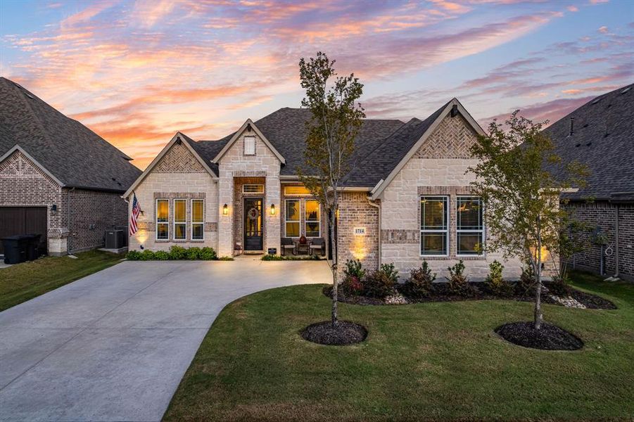 Welcome Home to 1714 Gem Drive! Welcome Home to 1714 Gem Drive!