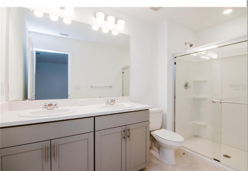 Furnished interior view inside a new home in , Wesley Chapel (Image 17).