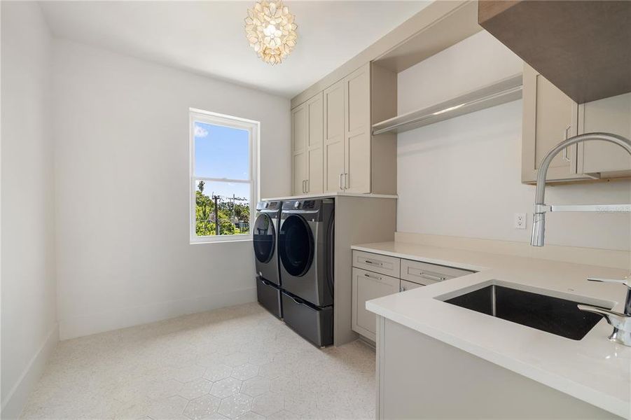 Furnished interior view inside a new home in , Tampa (Image 8).