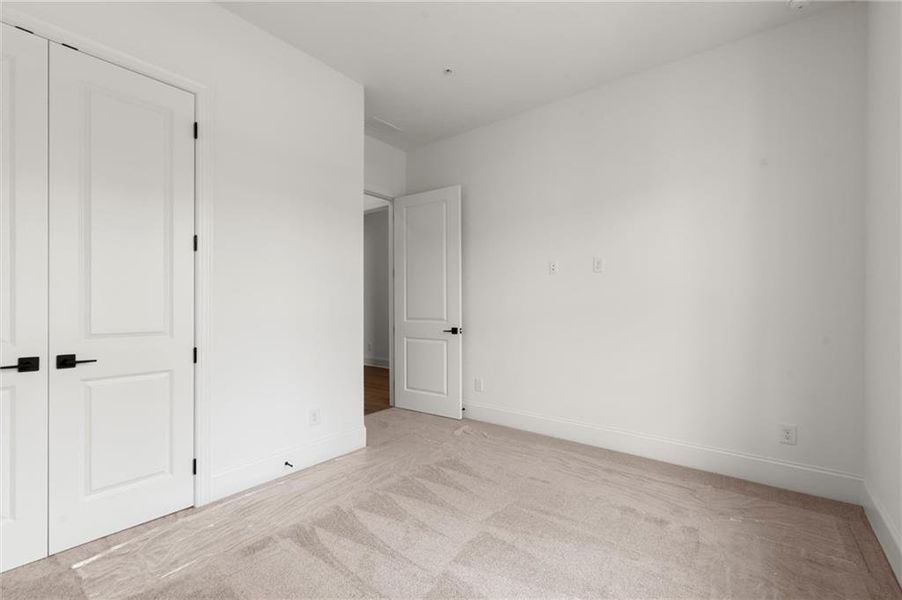 Spacious, unfurnished interior of a new home in , Kennesaw (Image 54).