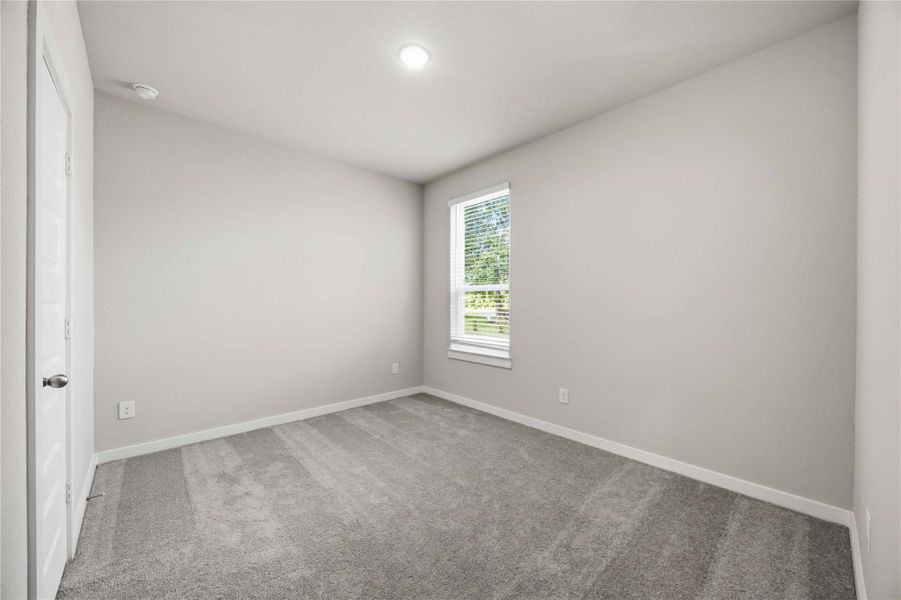 Spacious, unfurnished interior of a new home in Barton Place, Cleveland (Image 18).