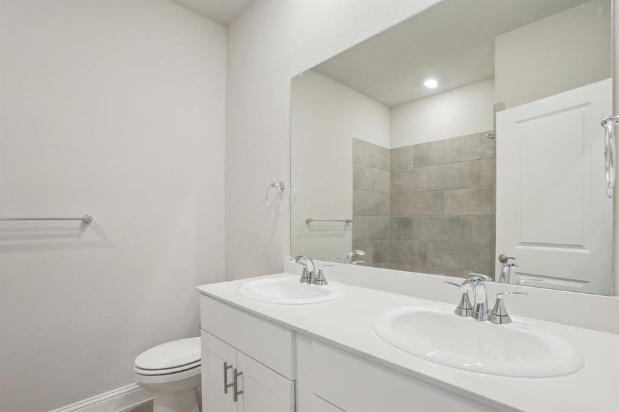 Photo is not of the actual home, but is an inspirational photo of builder’s model home and may depict options, furnishings, and/or decorator features that are not included. Photo is not of the actual home, but is an inspirational photo of builder’s model home and may depict options, furnishings, and/or decorator features that are not included.