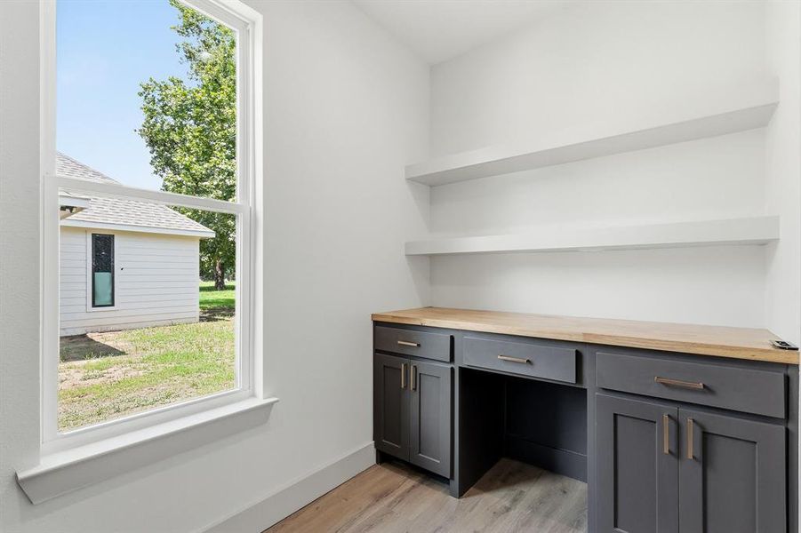 Furnished interior view inside a new home in , Bridgeport (Image 10).