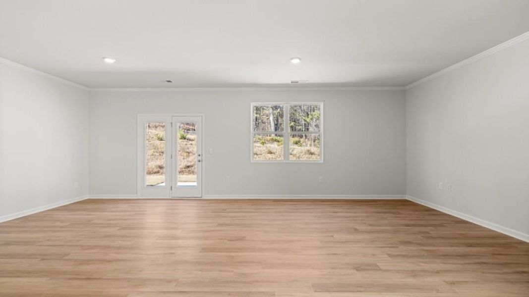 Spacious, unfurnished interior of a new home in , Gainesville (Image 13).