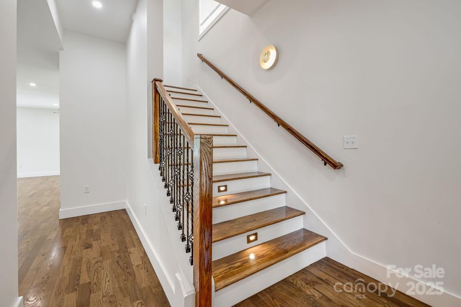 Spacious, unfurnished interior of a new home in , Weaverville (Image 34).