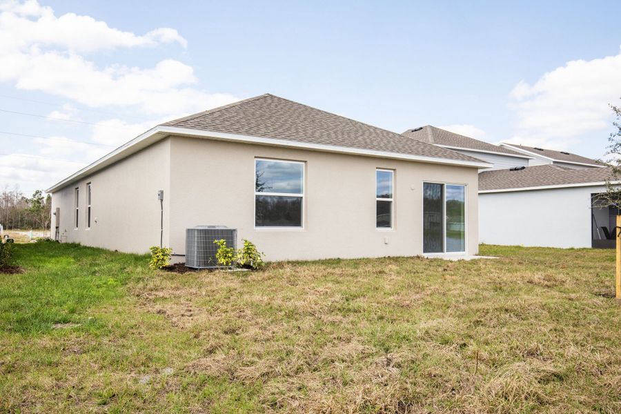 Representative exterior details of a home built from the Victoria by Maronda Homes in Cassie Oaks, Jacksonville (Image 3).