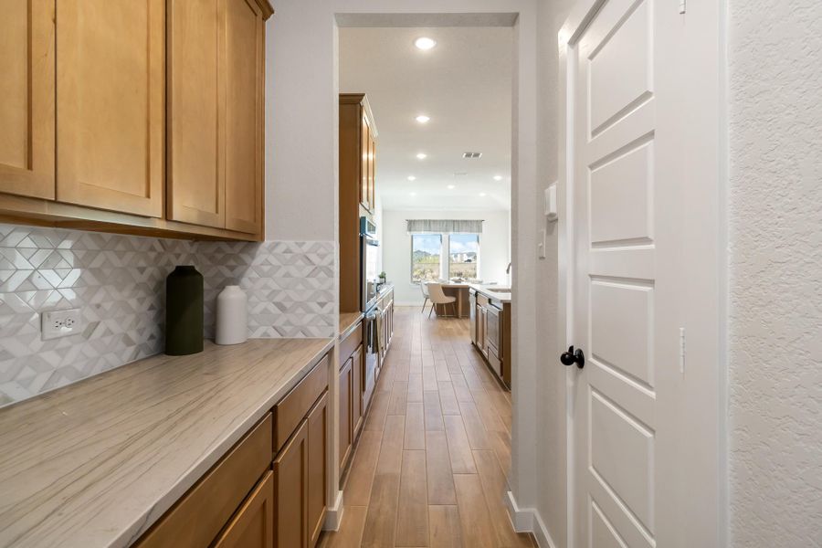 7011 Alamo Estates - Model - Lubbock - Butler's Pantry 7011 Alamo Estates - Model - Lubbock - Butler's Pantry