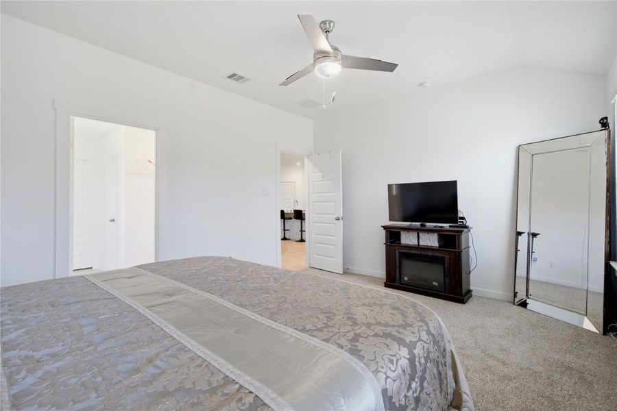 Furnished interior view inside a new home in Sorrento, Richmond (Image 16).