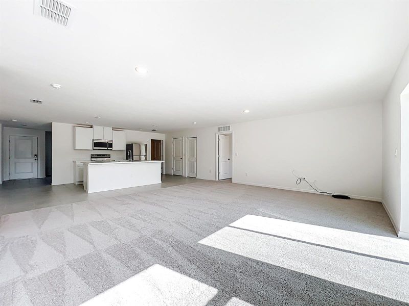 1390 Schumann Drive-39