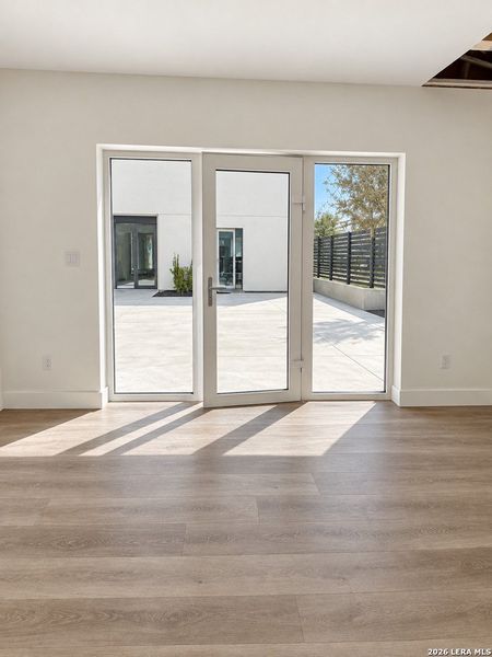 Spacious, unfurnished interior of a new home in , San Antonio (Image 11).