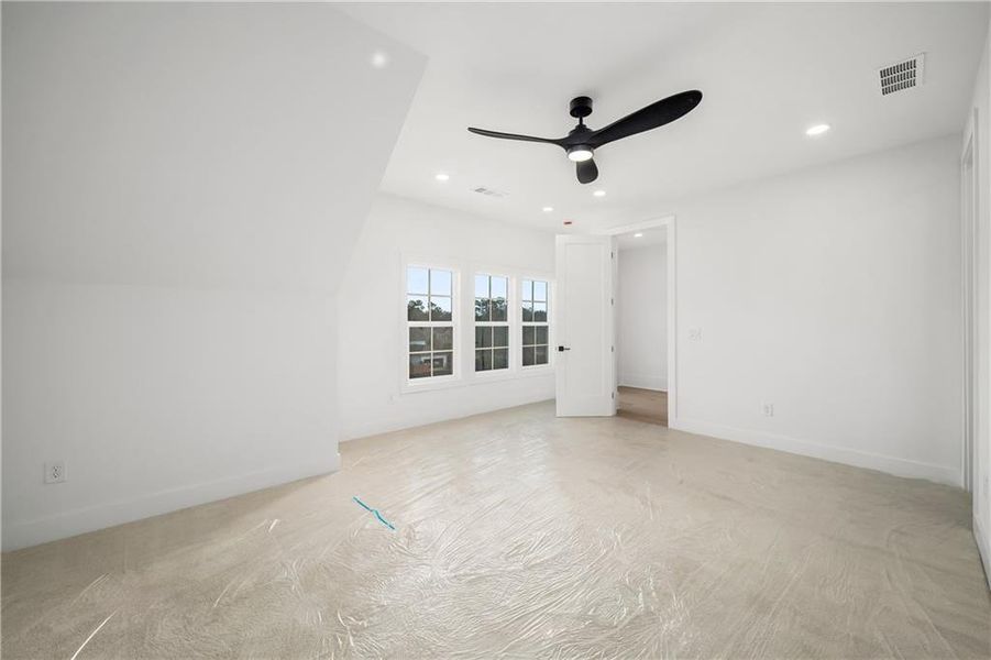 Spacious, unfurnished interior of a new home in , Milton (Image 57).